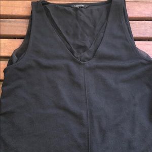 Banana Republic layered vneck top